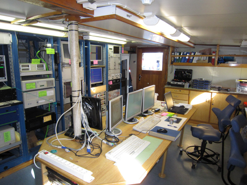 RV Mosby instrumentation lab.