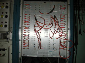 2002-08-EGFZ-Triacq-08-patch-panel-DSCN2448